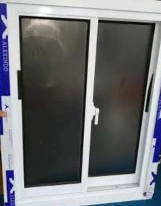 Jendela Sliding Putih